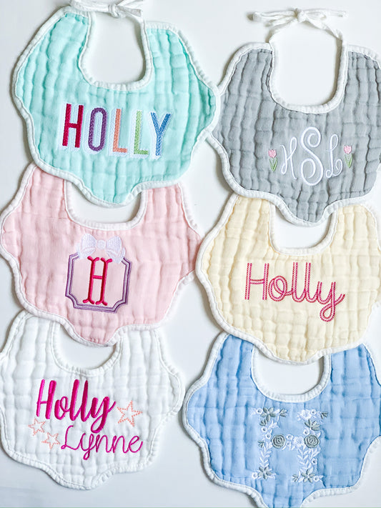 Scalloped Bib Set (Pack of 3)